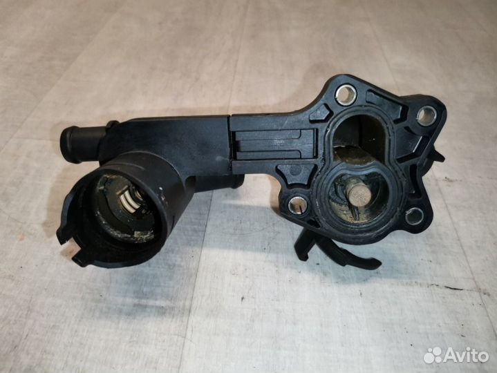 Корпус термостата Volkswagen Golf 6 1.2 CBZ 2013