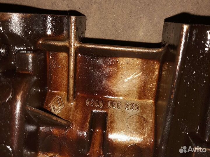 Масляный насос K7JA 700 renault symbol clio