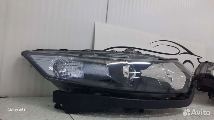 Фара Honda Accord 8