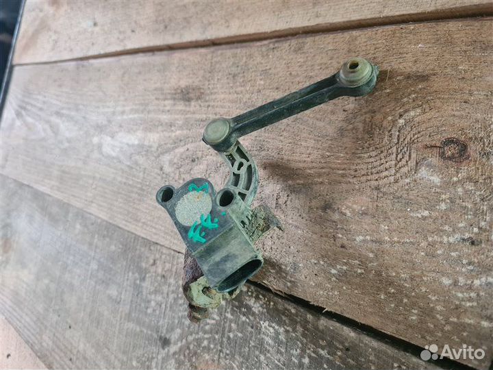 Датчик высоты дорожного просвета Ford Focus 3 2012