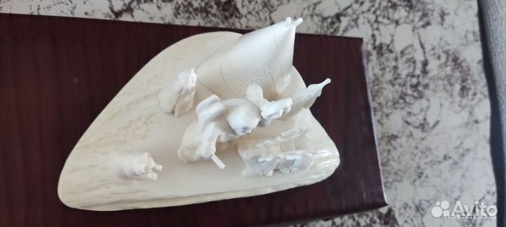 Изделие из кости 