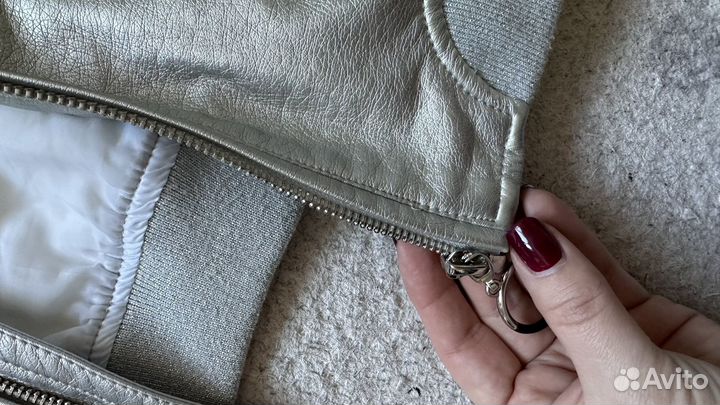 Кожаная куртка для девочки