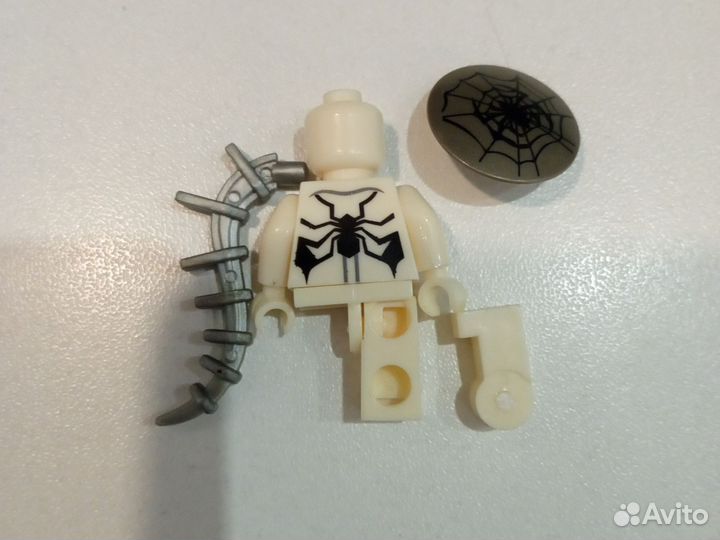 Lego фигурка человек-паук