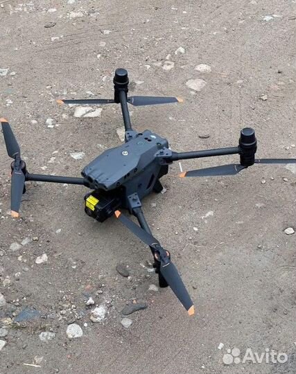 Квадрокоптер Matrice 30T
