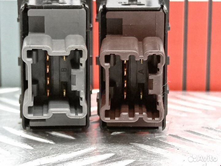 Кнопка обогрева сидений Nissan Navara D22 рест