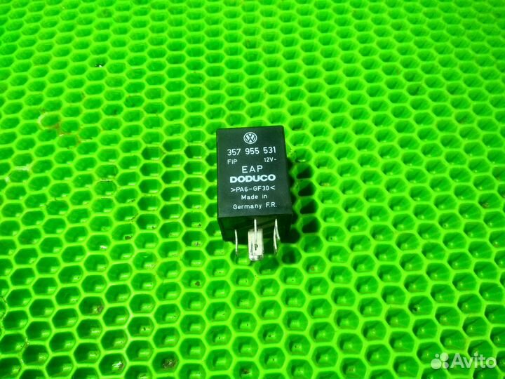 Реле 99 VW Golf 3 Vento