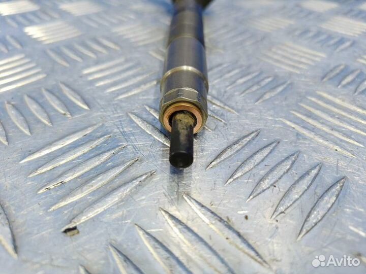 Форсунка топливная дизельная Kia Sorento 2 XM 2.2