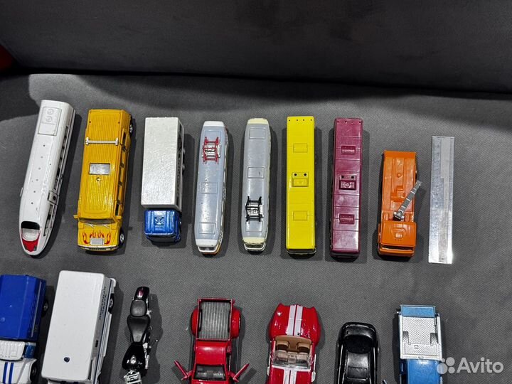 Машинки металические 28шт