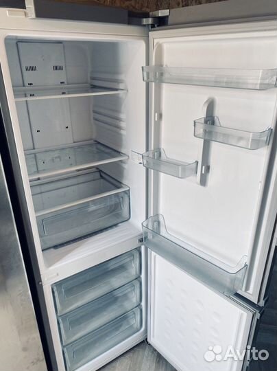 Холодильник Samsung No Frost