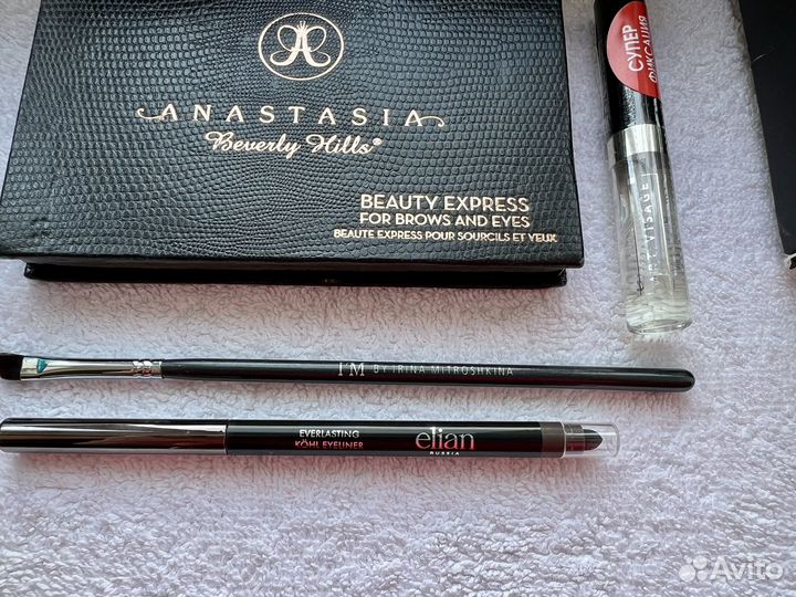 Anastasia Beverly Hills tigi набор косметики