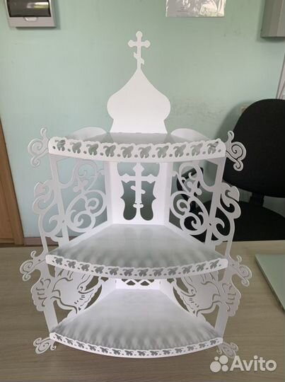 Угловой иконостас