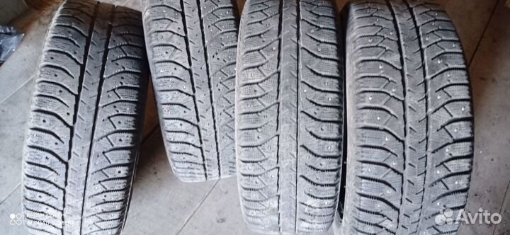 Bridgestone Ice Cruiser 7000S 205/55 R16