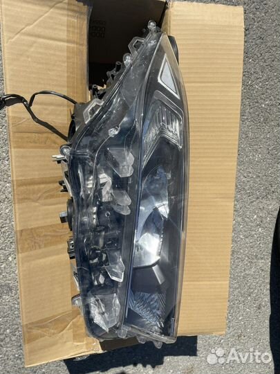 Фара toyota rav4 правая