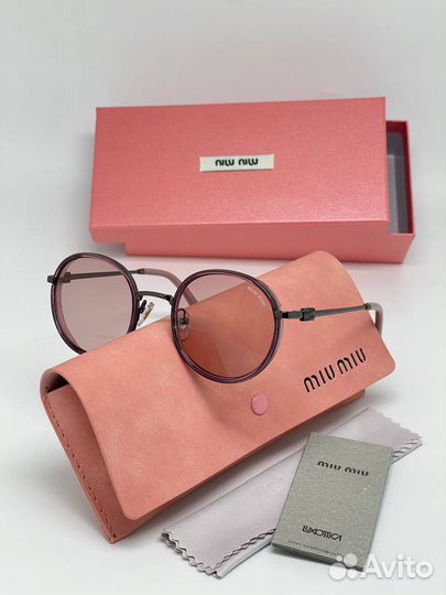 Солнцезащитные очки miu miu