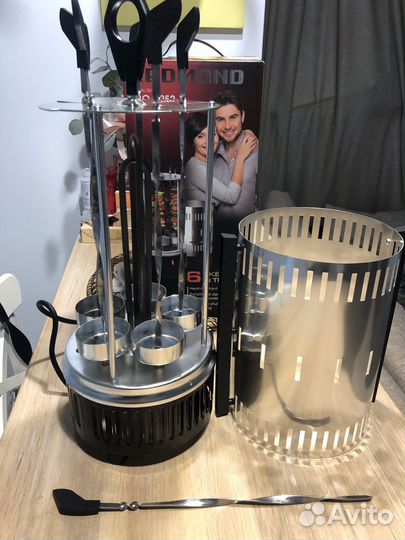 Электро шашлычница (новая, куплена 3 октября)