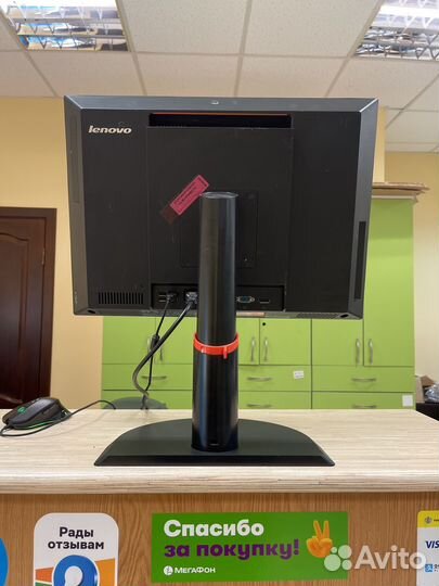 Шустрый моноблок Lenovo ThinkCentre M72z