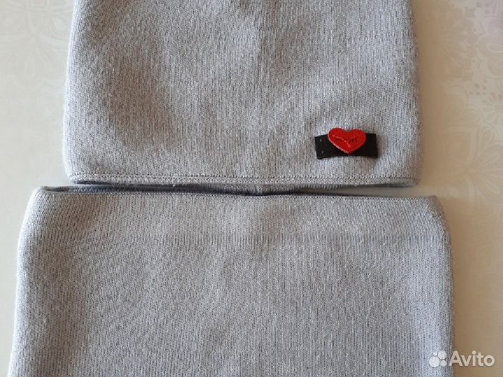 Комплект шапка и снуд для девочки б/у 7-9лет