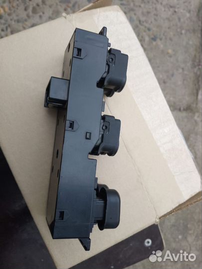 Блок управления стеклоподъемниками