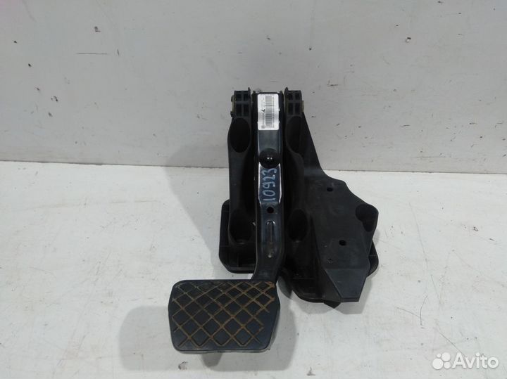 Педаль тормоза VW polo (SED RUS) (2011)