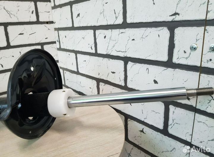 Автомобильный амортизатор шевроле передний правый