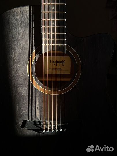 Гитара аккустическая
