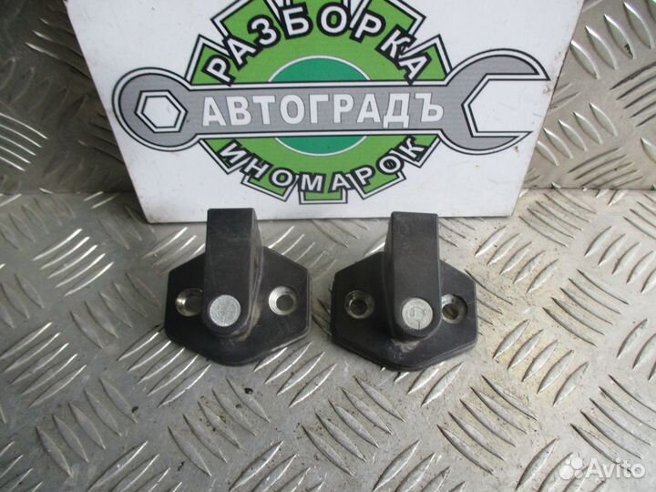 Ответная часть замка двери BMW 5 E39