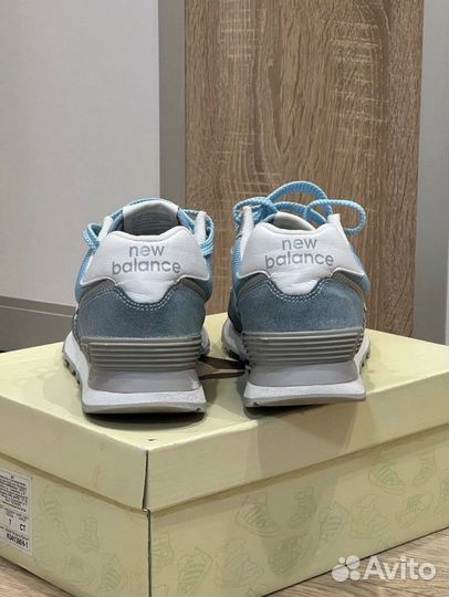 Кроссовки женские 38 размер бу