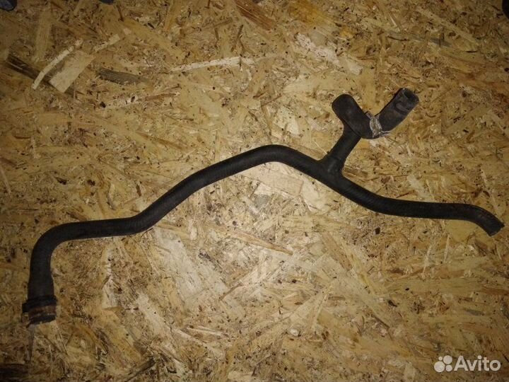 Патрубок системы охлаждения Ford Transit FY 2.0L