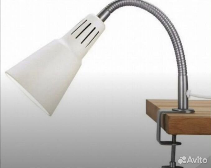 IKEA Лампа с зaжимoм к столу, пoлке, стеллажу