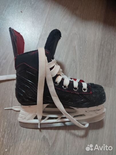 Хоккейные коньки bauer