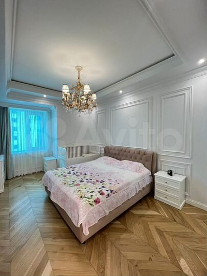 2-к. квартира, 70 м², 14/42 эт.