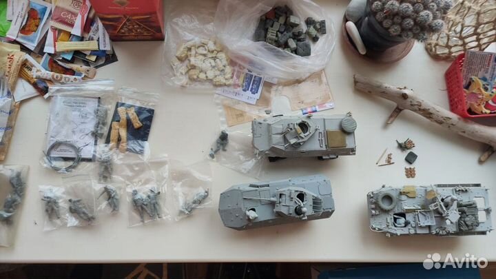 Модели 1/35 Lav-25, M1117, M1127 с допами