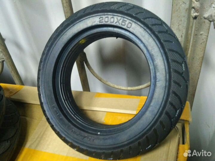 Покрышка 200x50