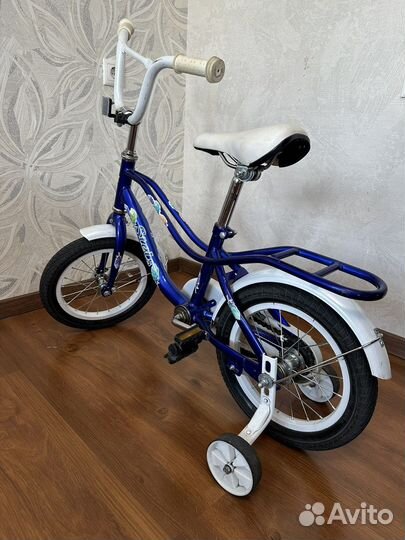 Детский велосипед четырехколесный