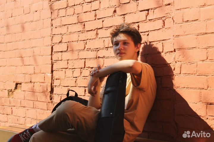 Преподаватель по гитаре, укулеле, бас - эл. гитар