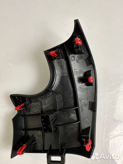 Декоративная накладка торпедо правая Lexus NX