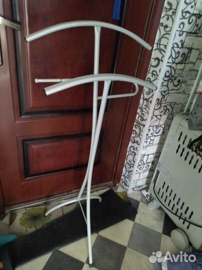 Вешалка напольная