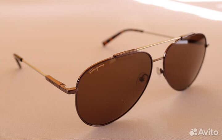 Очки солнцезащитные Salvatore Ferragamo Италия