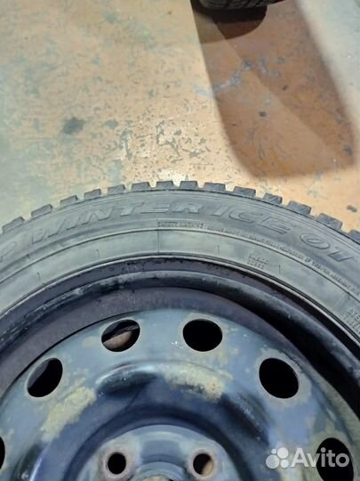 Dunlop SP Winter Ice 01 185/65 R15 88T