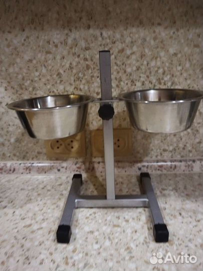 Миски на подставке для собак