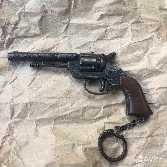 Брелок Револьвер