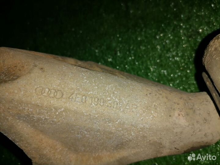 Опора двигателя (подушка двс) левая 4E0199381 Audi