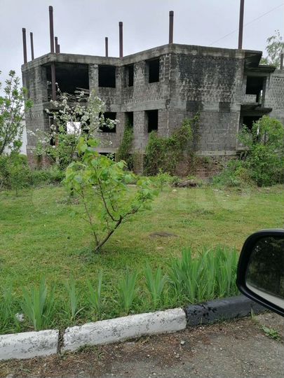 Дом 1600 м² на участке 20 сот.