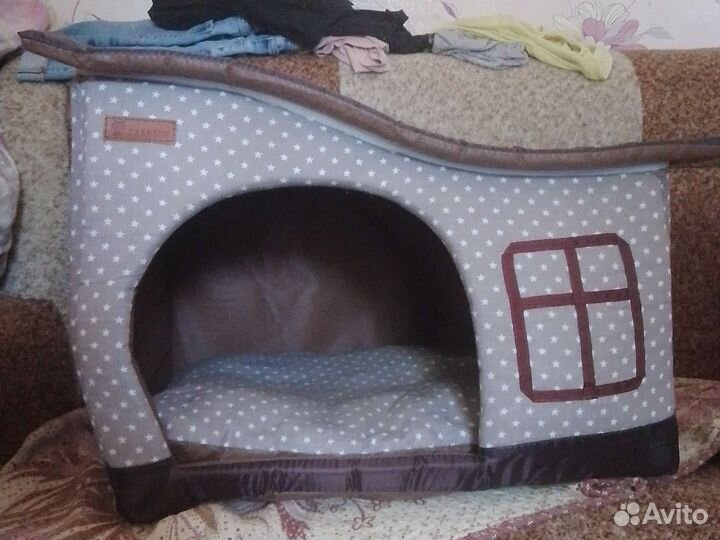 Домик для кошки или маленькой собаки