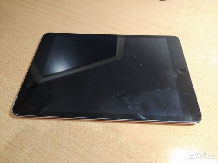 iPad mini a1490