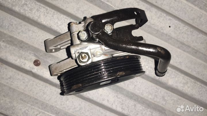 Насос Гура kia rio 3