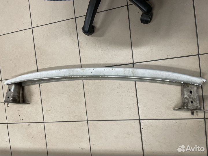 Усилитель заднего бампера Skoda Octavia 2 A5