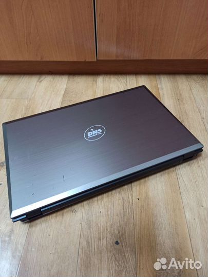 Ноутбук DNS 17.3