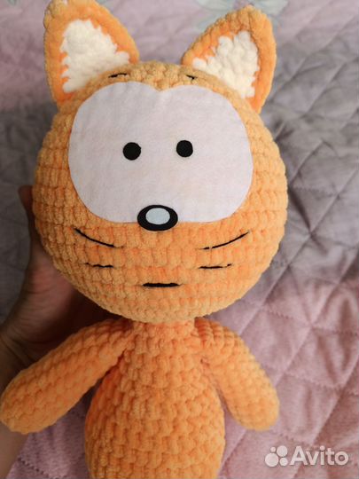 Котэ игрушка вязаная