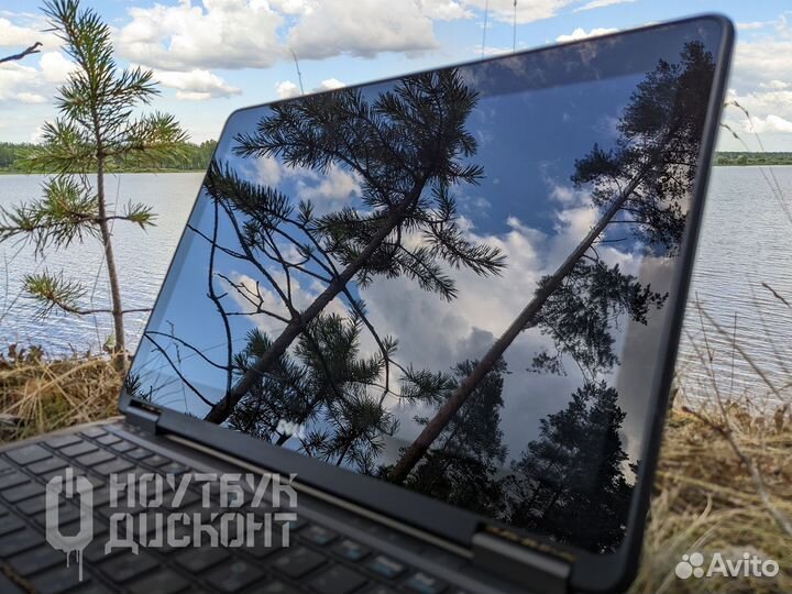 Потрогай отражение на ультрабуке Dell Latitude тач
